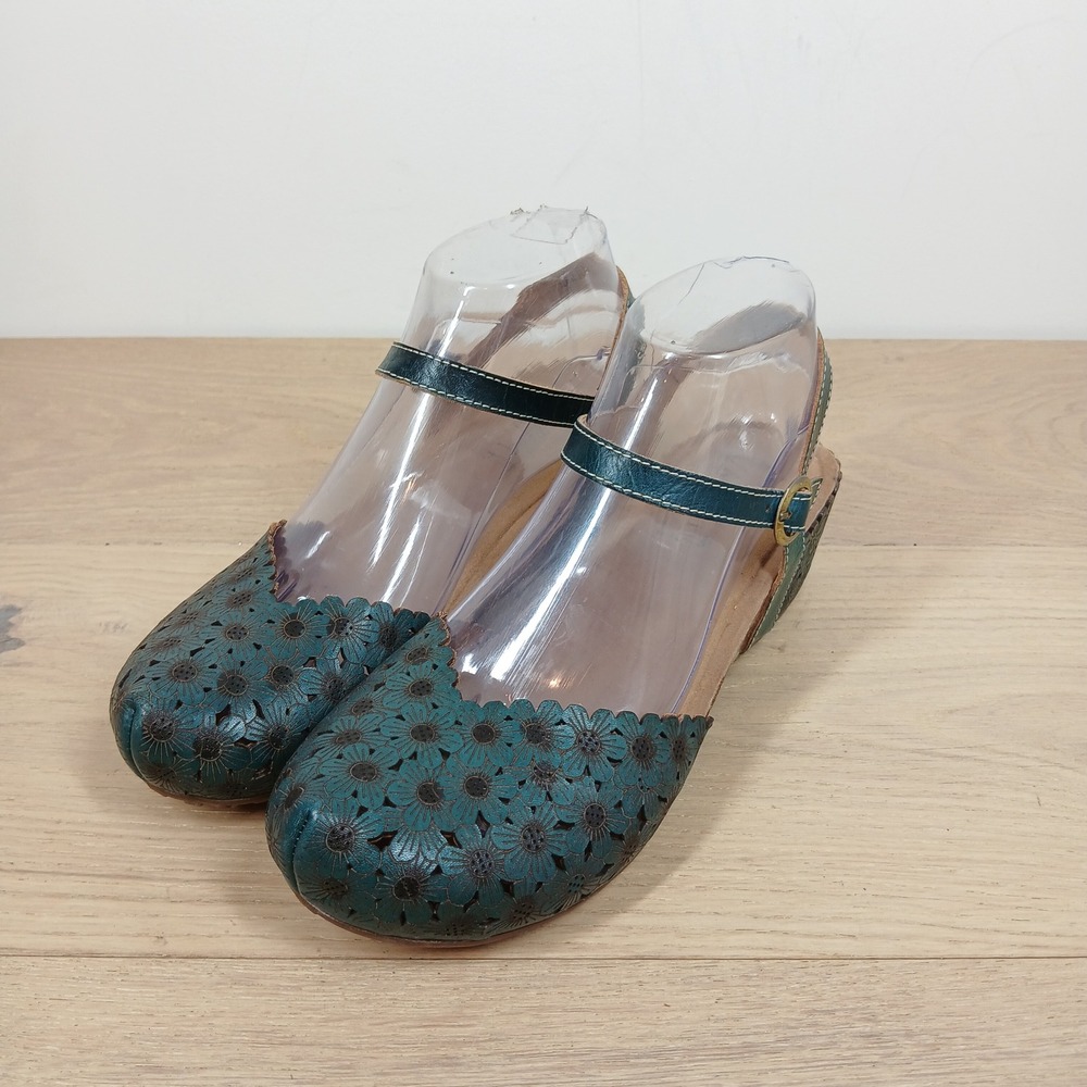 L'Artiste By Spring Step Mary Jane Clogs Womens 7 Teal Floral Laser Cut Leather